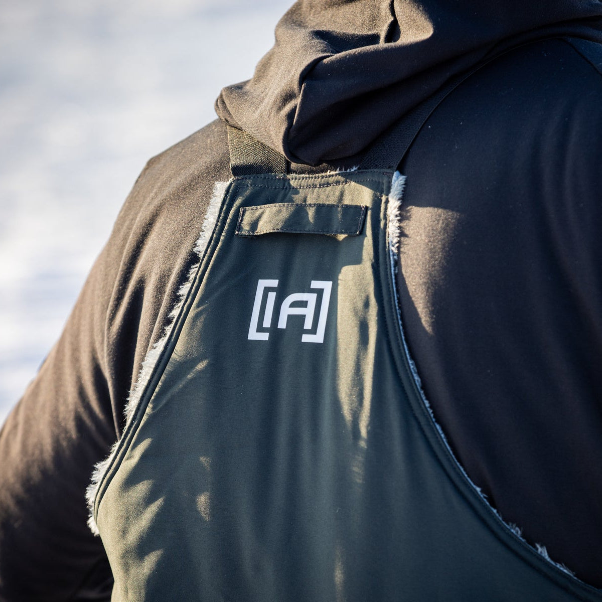 Sub-Zero Float Bib
