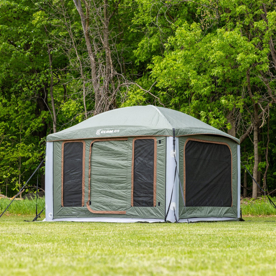 SPACIOUS BASECAMP