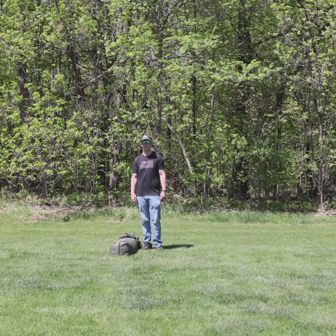 Load video: Clam Escape Pop Up Screen Tent
