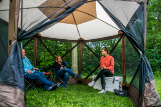 Brown Escape Bundle with Three Wind Panels