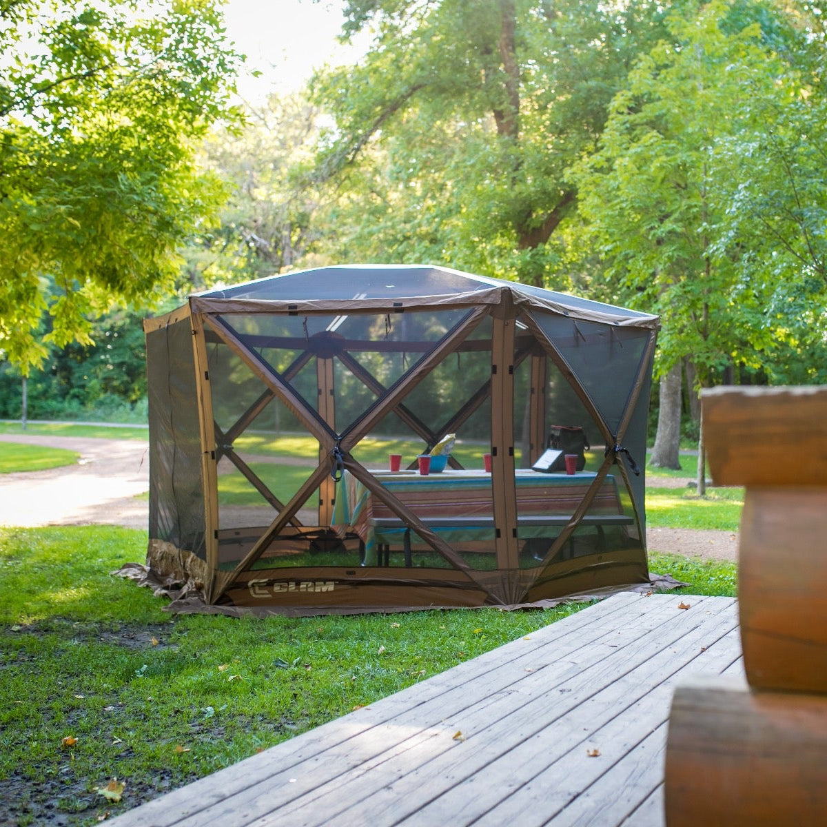 Clam Escape Sky Screen Tent