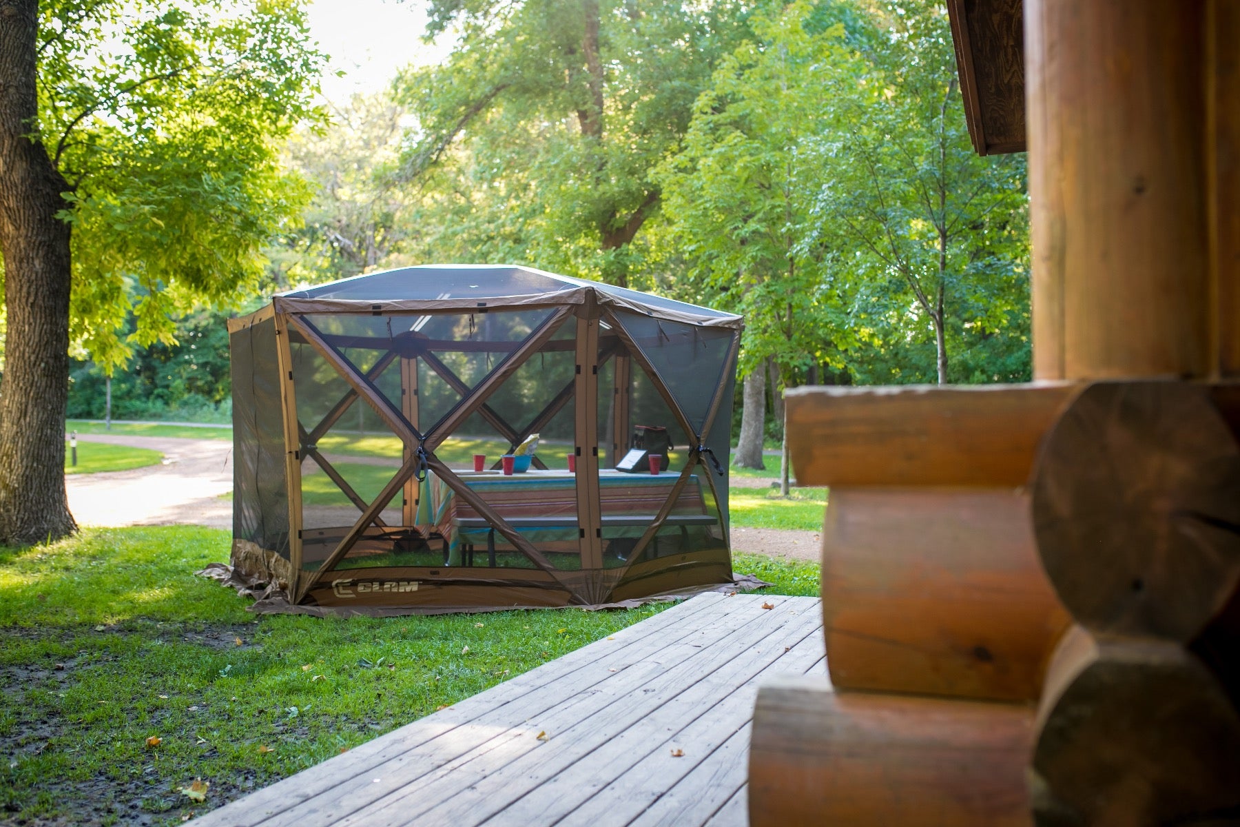 Clam Escape Sky Screen Tent